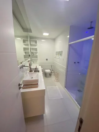 Imagem Casa de Condomínio com 5 Quartos para Alugar, 380 m² em Barra Da Tijuca - Rio De Janeiro