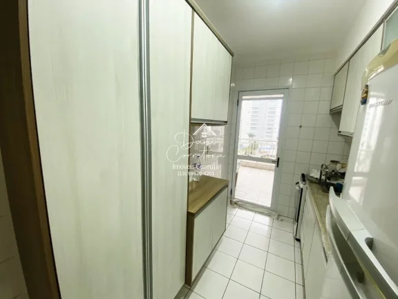 Imagem Apartamento à venda em Guarujá-SP, Vila Alzira: 3 quartos, 1 suíte, 2 salas, 2 banheiros, 2 vagas de garagem, 126m².