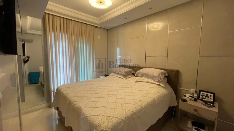 Imagem Apartamento diferenciado com 4 suítes, piscina e quadra esportiva no Av. Brasil