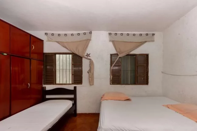 Imagem 2 Casas à venda com 2 vagas de garagem cobertas, despensa e quintal por R$400.000 - Vila Ayrosa-Osasco-SP