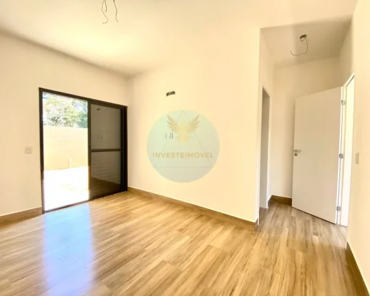 Imagem Casa em Condomínio a Venda no bairro Granja Viana - Cotia, SP