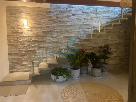 Imagem Belo sobrado no Perequê-açu a apenas 600m da orla