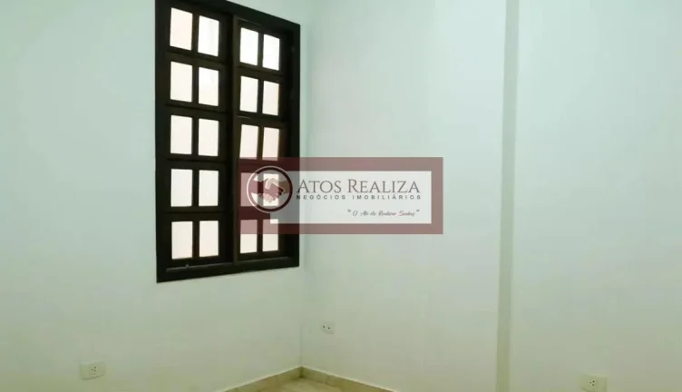 Imagem Atenção: Chegou a sua Oportunidade de comprar um Sobrado no Socorro com Desing EUROPEU. Vendo lindo sobrado no bairro do Socorro, imóvel com um Stilo totalmente diferente dos outros que você visitou, esse imóvel conta com 4 Dormitórios, sendo 1 Suíte, Arm