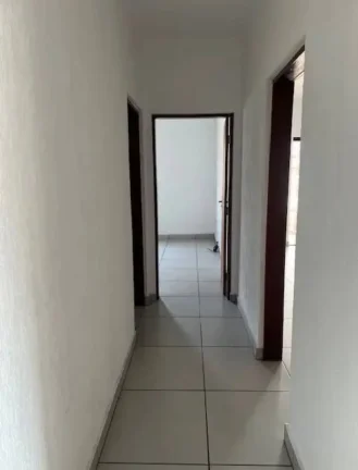 Imagem Espaçosa Casa para locação no Parque Novo Oratório