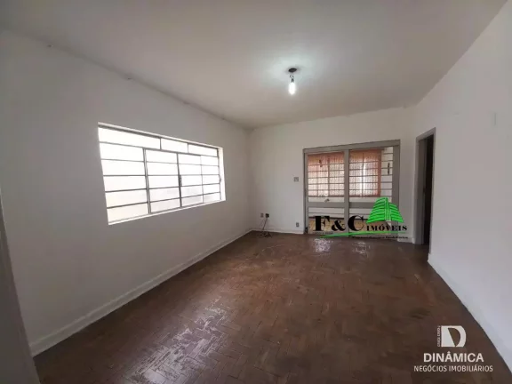 Imagem Casa para Venda em Limeira, Centro, 3 dormitórios, 2 banheiros, 5 vagas
