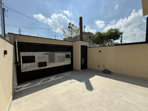 Imagem Casa Alto Padrão com Piscina e Salão, Nova Jaguari SP