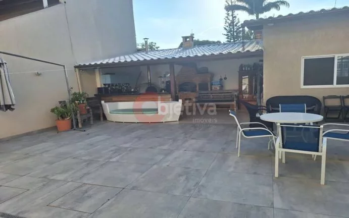 Imagem Linda casa alto padrão, 4 dormitórios, Jardim Excelsior - Cabo Frio.