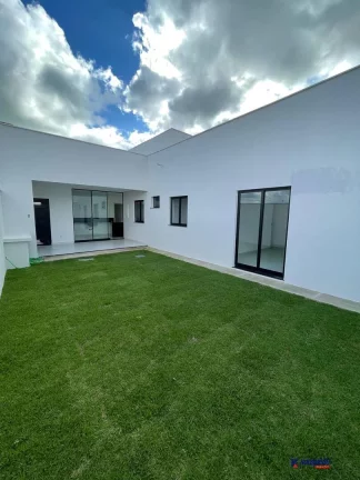 Imagem VENDO CASA 3/4 SENDO 3 SUITES EM CONDOMÍNIO - NOVA ESPERANÇA