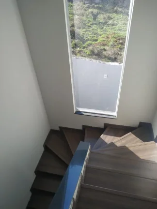 Imagem Sobrado para Venda por R$990.000,00 com 500m², 4 dormitórios, 2 suites e 2 vagas - Jardim jóia, Arujá / SP - Cód. BDI37421