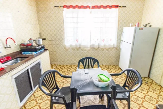 Imagem Casa com 3 Dormitórios à Venda na Vila Diva