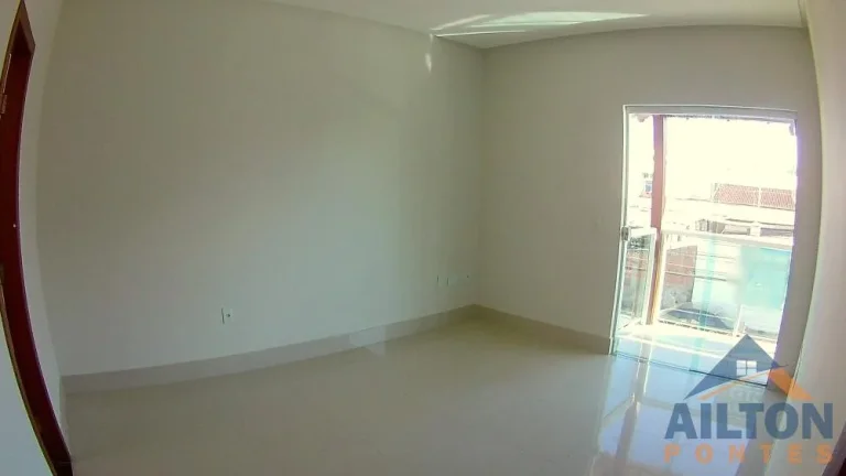 Imagem Casa Duplex com 03 Quartos à Venda na Praia do Morro - Guarapari/ES