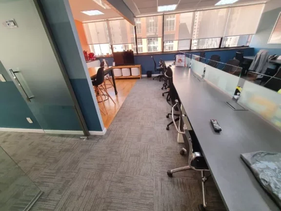 Imagem Laje Comercial com 290 m² para alugar na Rua Fidêncio Ramos - Vila Olímpia