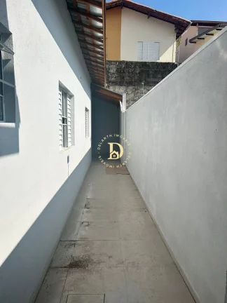 Imagem Casa - 2 dormitórios - 125m² - Jd. Oriente - SJCampos