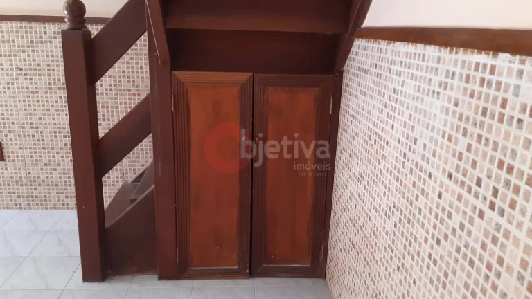 Imagem Casa tríplex a venda em condomínio com 3 quartos no Peró - Cabo frio