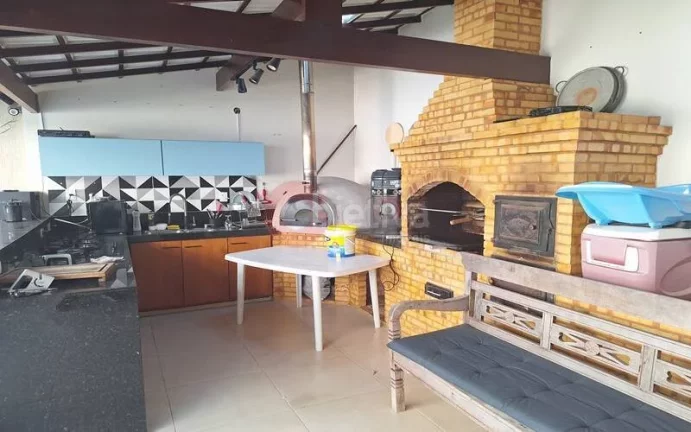 Imagem Linda casa alto padrão, 4 dormitórios, Jardim Excelsior - Cabo Frio.