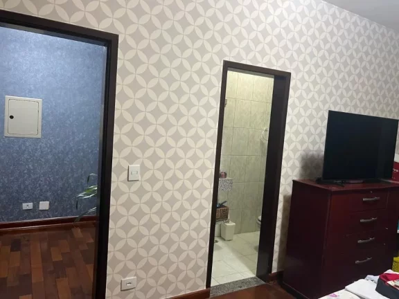 Imagem Sobrado com 3 dormitórios à venda, 840 m² por R$ 1.680.000,00 - Vila Romanópolis - Ferraz de Vasconcelos/SP