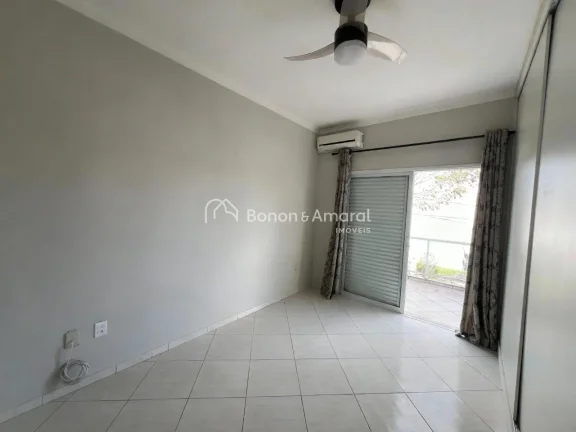 Imagem Ótima casa sobrado à venda no Condomínio Canterville, localizada logo na entrada de Valinhos pela...