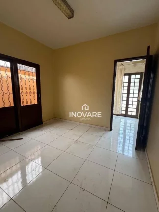 Imagem Casa com 4 dormitórios à venda, 135 m² por R$ 460.000,00 - Setor Santos Dumont - Itumbiara/GO