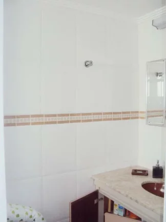 Imagem Praia de Astúrias, 30 m do Mar, Reformado, 2 garagens, 140 m² de área útil, 100 m da Praia de Pitangueiras, Linda Vista ao Mar.