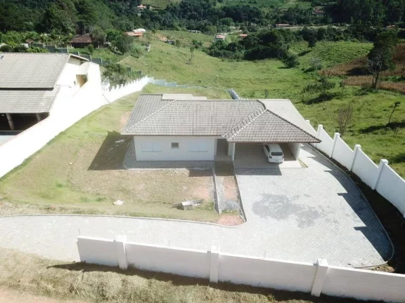 Imagem Chácara com casa nova, nunca habitada ( aceita permuta imóvel em Boituva )