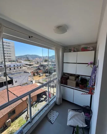 Imagem Apartamento de 2 dormitórios e 1 vaga de garagem no bairro Tabuleiro em Camboriú/SC