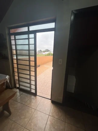 Imagem Casa na Fazenda Rio Grande. Naçoes. 221 m2. Amplo terreno.