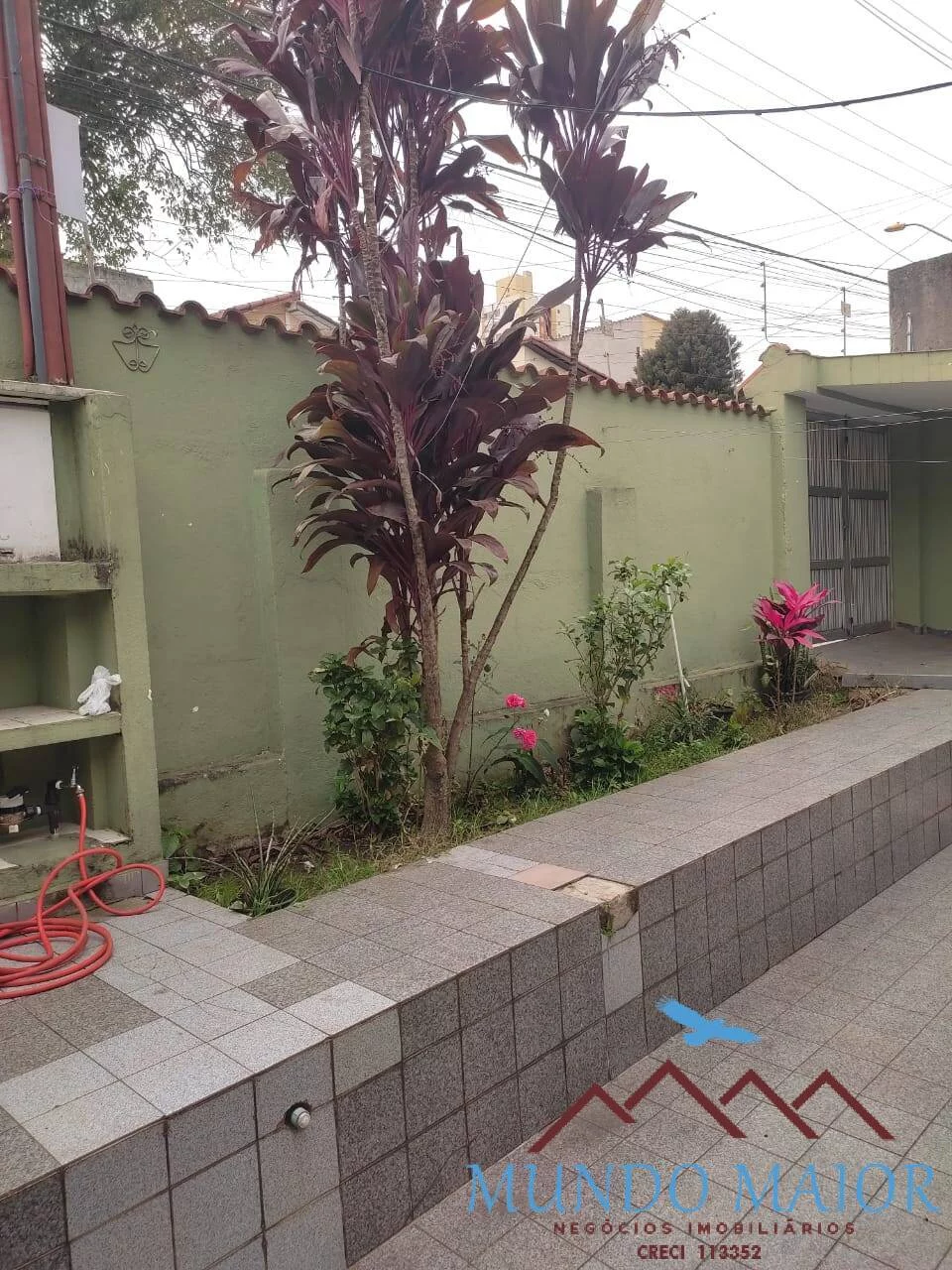 Imagem CASA TERREA + EDICULA -4 DORMS - 5 VAGAS -CAMILOPOLIS -350m2 !!!!