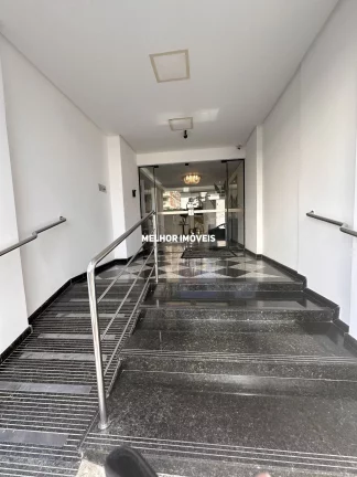Imagem Apartamento á venda com 2 dormitórios sendo 1 suíte localizado no centro de Balneário Camboriú