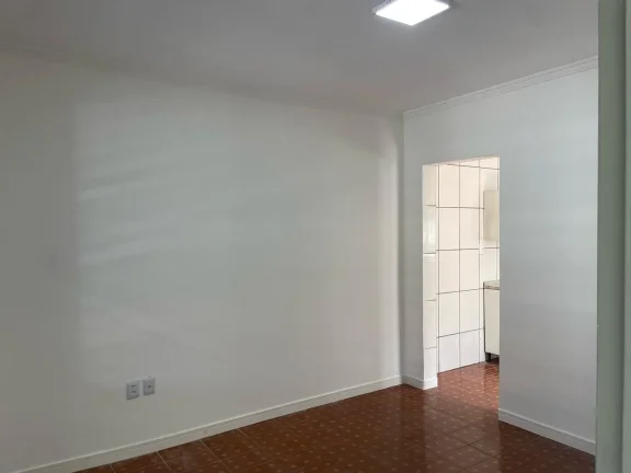 Imagem Casa à venda em Sorocaba-SP, Jardim Guaíba: 2 quartos, 1 sala, 1 banheiro, 2 vagas, 109m². Venha conferir!