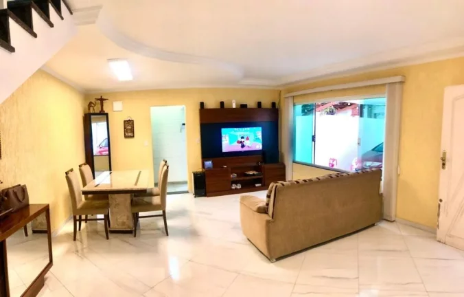 Imagem Sobrado Jd. Avelino - 200 m² - 4 Dormitórios - 2 Banheiros - Espaço Gourmet - 2 Vagas.