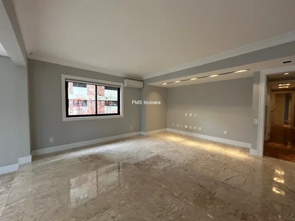 Imagem Apartamento de luxo com 3 suítes e 4 vagas na Vila Nova Conceição, São Paulo - SP!