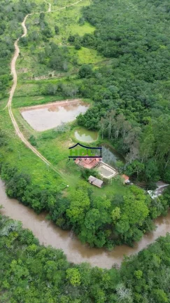 Fazenda 30 Alqs beira Rio à 100 kms de Goiânia
