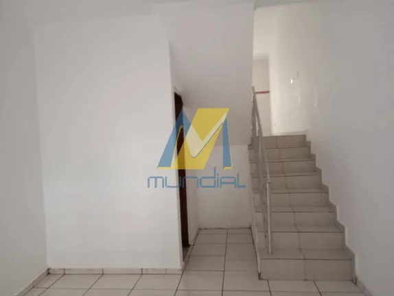 Imagem Casa com 3 Dormitórios e 2 Vagas - Conforto, Espaço e Praticidade
