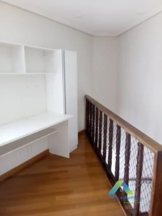 Imagem Apto duplex à 200 metros do metro Conceição 138 metros quadrados distribuídos em dois pisos Dois quartos com armários planejados Dois banheiros .