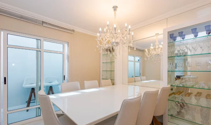 Imagem Sobrado em Condomínio de 3 quartos no bairro Santa Felicidade