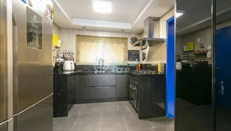 Imagem Lindo Apartamento com 191m² no Alto da Lapa. Ensolarado, com ares de casa! Todo reformado, varanda ...