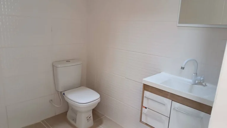 Imagem Casa Nova com 2 dormitórios e 1 suíte no Jardim Aeroporto