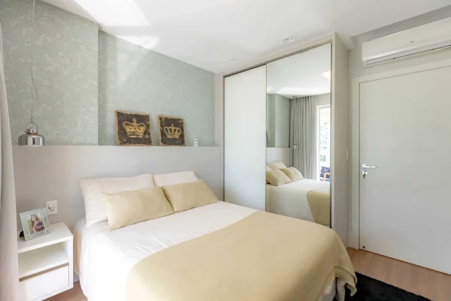 Imagem Apartamento mobiliado com área de lazer completa! 3 suítes e 3 vagas na Praia Brava em Itajaí