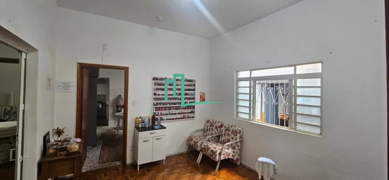 Imagem EXCELENTE CASA A VENDA NO CENTRO DE FRANCA-SP