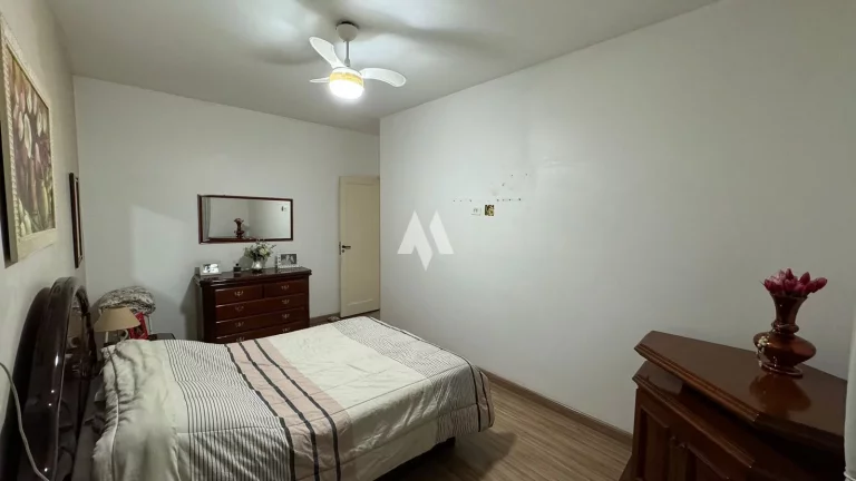 Imagem Sobrado com 3 quartos á venda em Santos