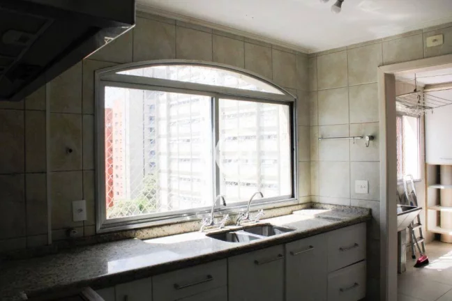 Imagem Apartamento com 3 dormitórios à venda, 210 m² - Moema - São Paulo/SP