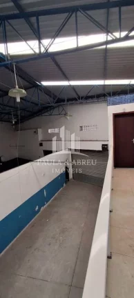 Imagem Aluga-se Galpão Fantástico 245m², Vão Livre, 3 portas, 2 Banheiros, Cozinha, Mezanino 45mts, no Jardim Itapeva, Mauá-SP