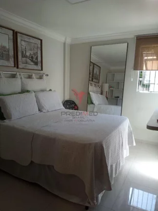 Imagem Apartamento de 3 Quartos,térreo a apenas 150 m da Praia , área privativa, no Bessa