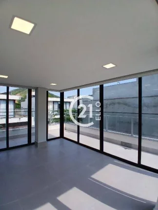 Imagem Sobrado à venda, 176 m² por R$ 2.890.000,00 - Camburi - São Sebastião/SP