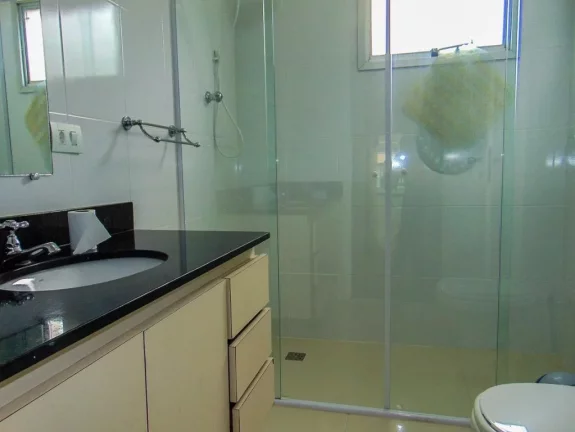 Imagem Astúrias - Apartamento com vista para o mar - Andar alto - Ótima localização.