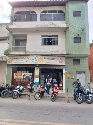 EXCELENTE PREDIO NO CENTRO DE TEÓFILO OTONI