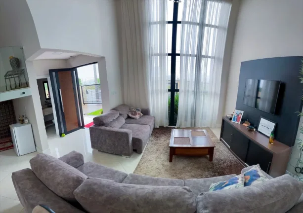 Imagem CASA com 4 dormitórios à venda com 452.84m² por R$ 1.950.000,00 - GUARAPUAVA / PR