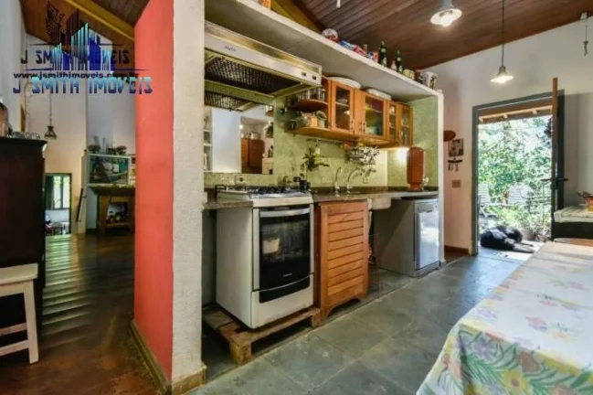 Imagem CASA ESPETACULAR EM TERRENO DE 2.300m² EM CONDOMÍNIO FECHADO.
