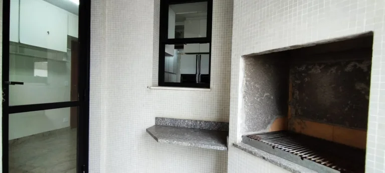 Imagem Apartamento 210 M², 4Q, 3 Suítes, 5 Banheiros, 3 Vagas, Varanda Gourmet, Academia, Playground, Quadra, Salão de Festas, Lareira, Suíte com Hidro.