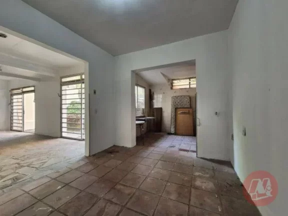 Imagem Casa com 3 dormitórios para alugar, 212 m² por R$ 6.583,33/mês - Chácara das Pedras - Porto Alegre/RS